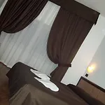 Hotel Chopin 2*